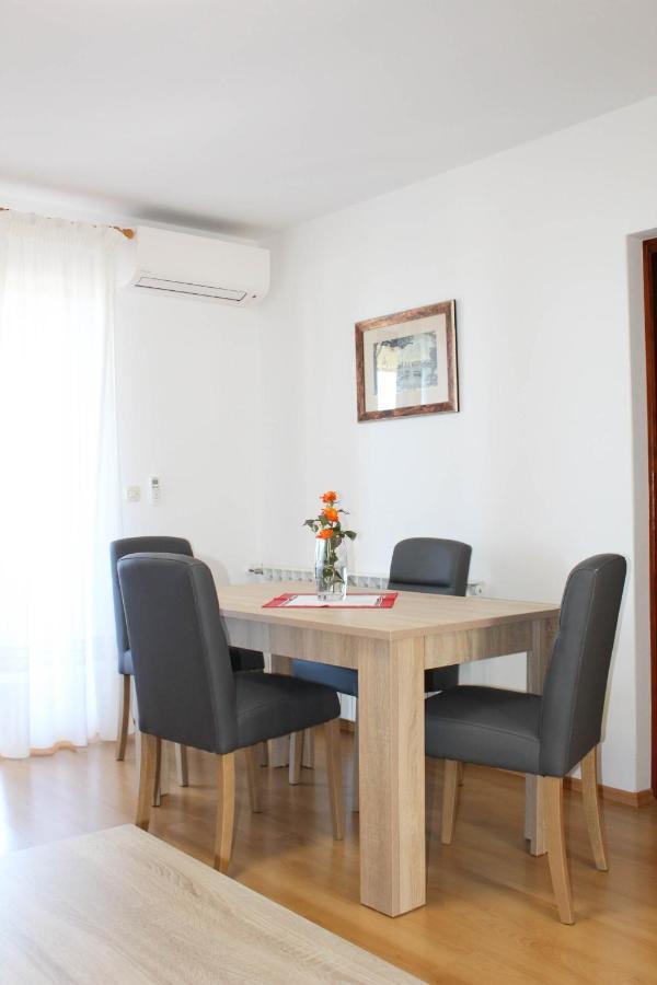 Apartment Dekovic Poreč Kültér fotó