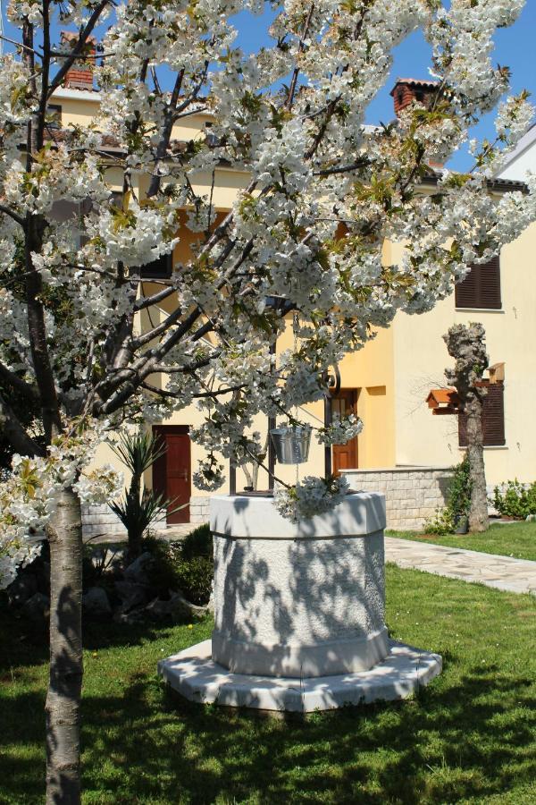 Apartment Dekovic Poreč Kültér fotó